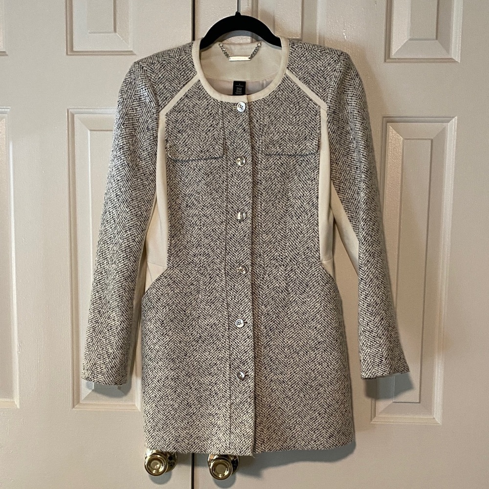 White House Black Market Chic Cream and Gray Long Sleeve Jacket Size 2